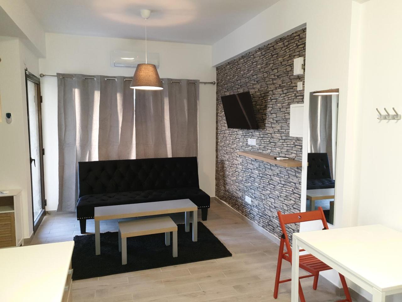 Mylos Court Apartments Lemesós Eksteriør bilde